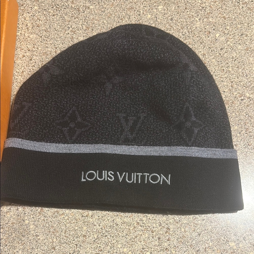 Louis Vuitton Black and Gray Beanie